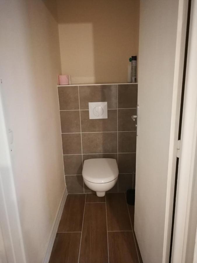 Appartement T4 Lumineux Avec Balcon - 3Eme Etage Sans Ascenseur Tarbes Exterior foto